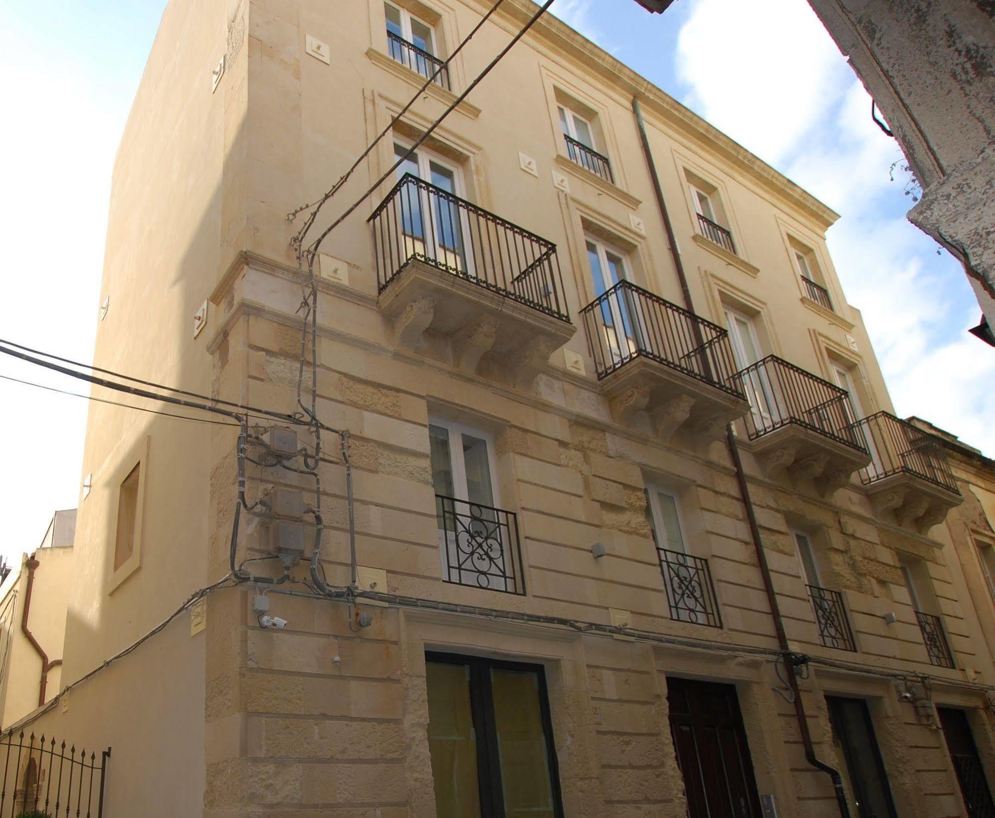Bed & Breakfast Dimore Delle Zagare Ortigia 3*
